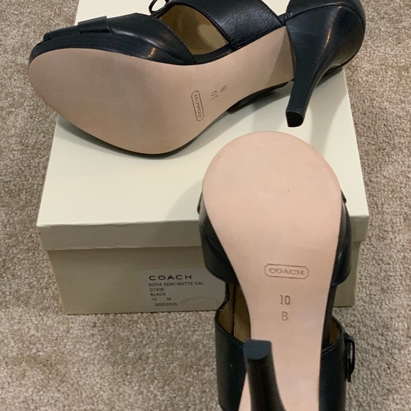 BRAND NEW IN BOX COACH BOOTIE - Picture 3 of 3